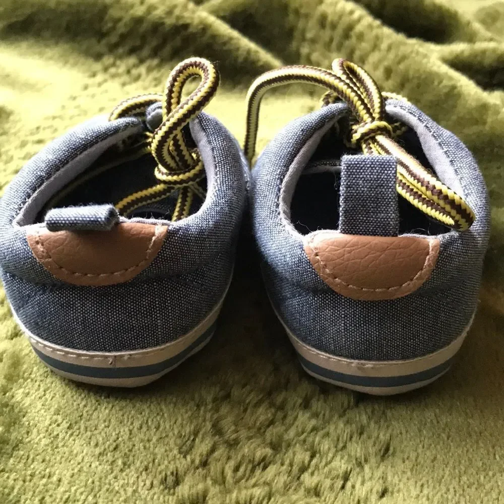 Baby Gap shoes 3-6 mos blue